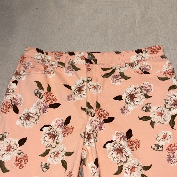 Gloria Vanderbilt Pink Amanda‎ Peach Floral Capris size 16 - Picture 3 of 8